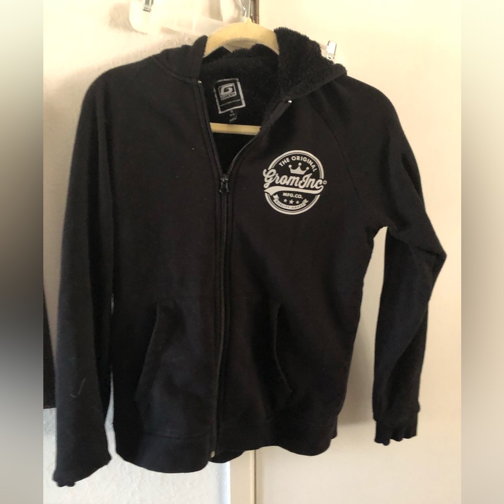 Grom Co. Faux Fur Black Hoodie- 988 $25 or $20 w/offer